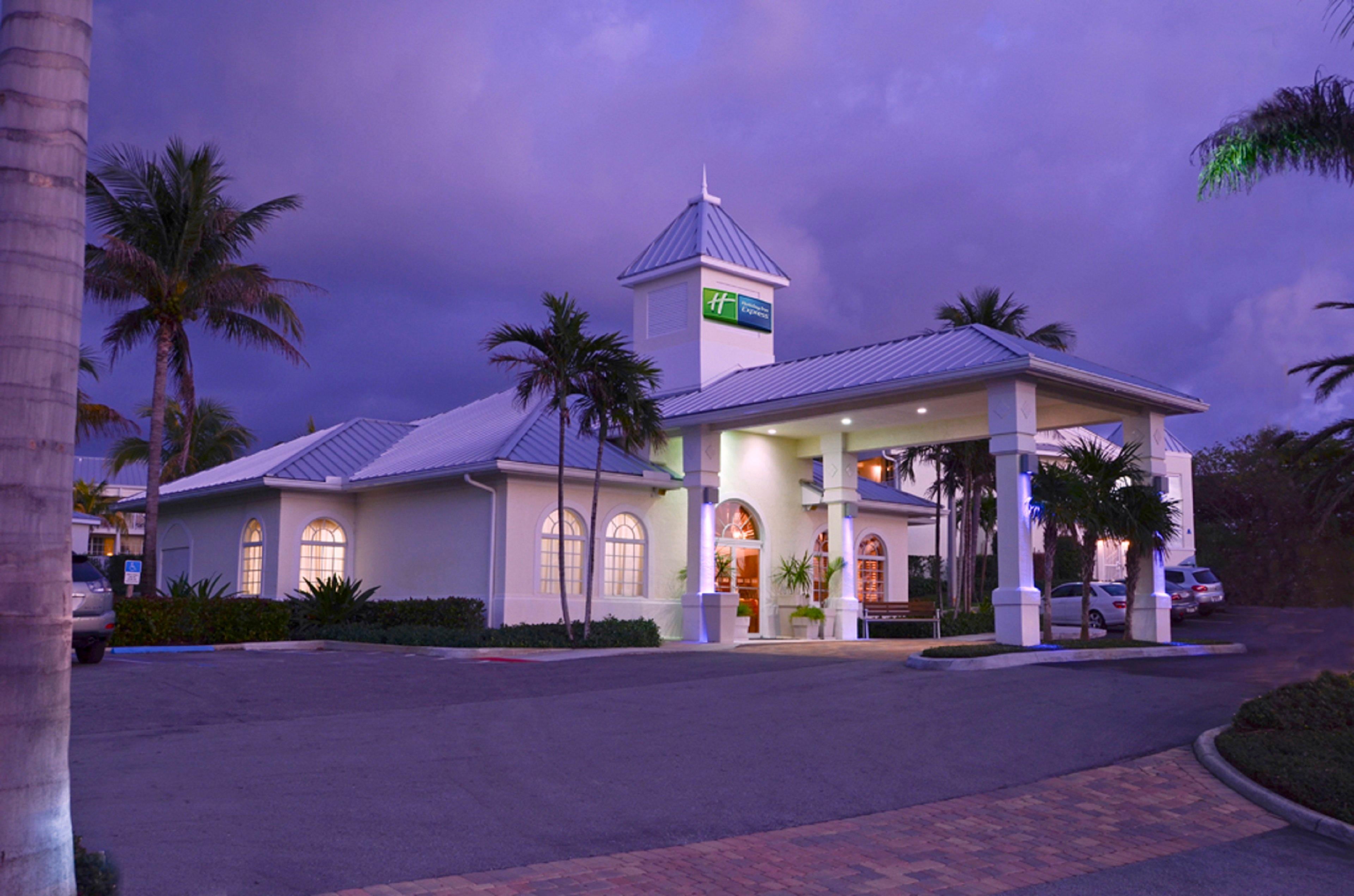 Holiday Inn Express- North Palm Beach And Ihg Hotel Juno Beach Extérieur photo